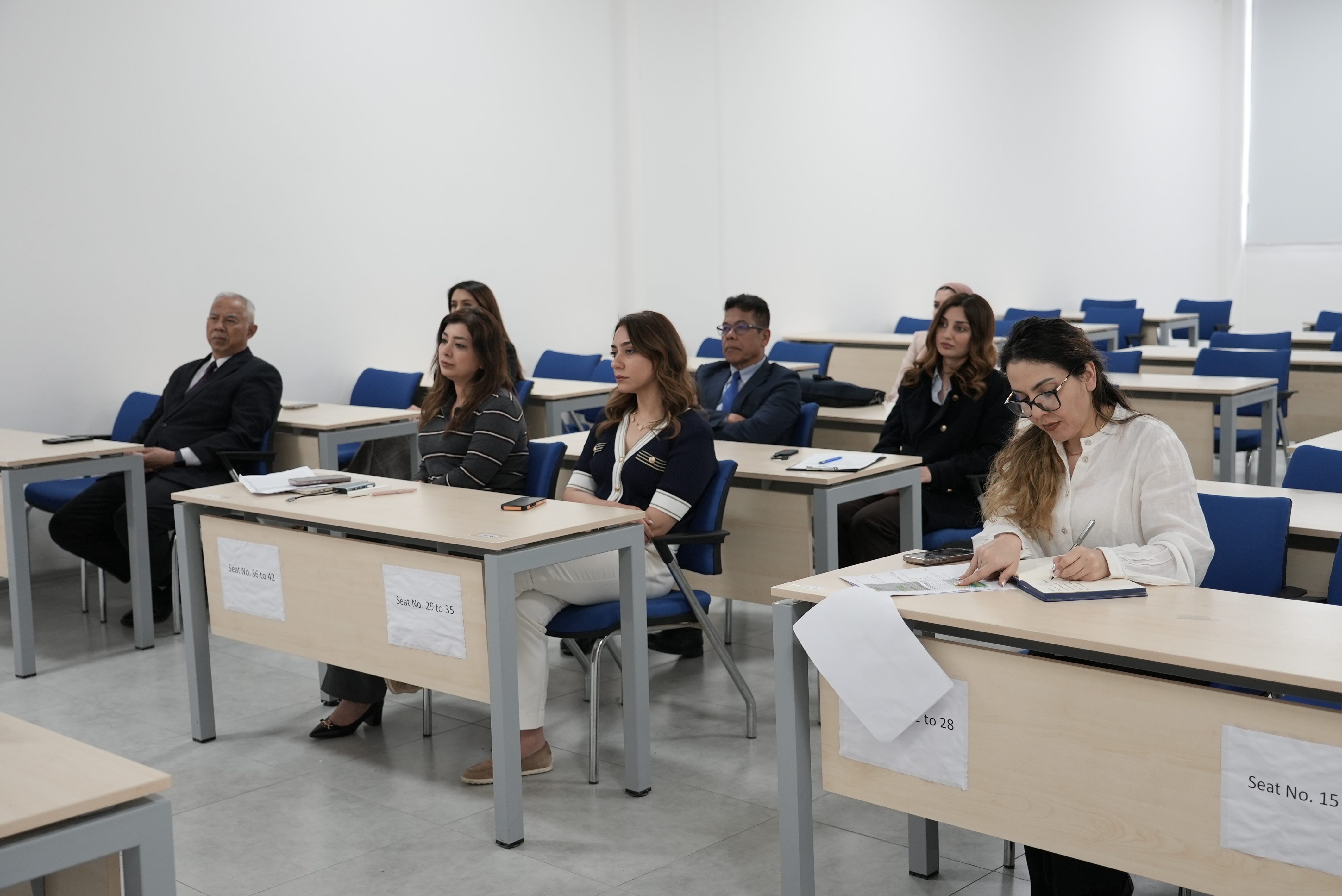 Seminar on Dental Bleaching: Safety Before Aesthetics